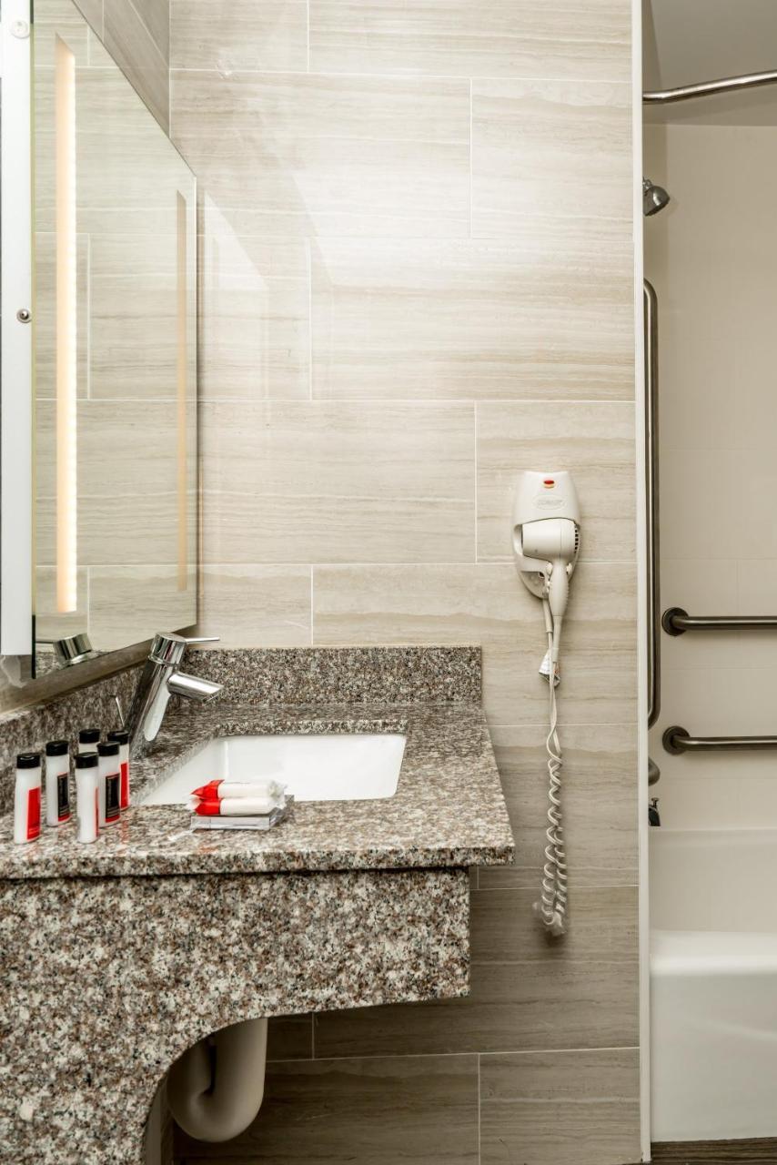 Letap Hotel Near Airtrain Jfk Airport New York Exterior photo
